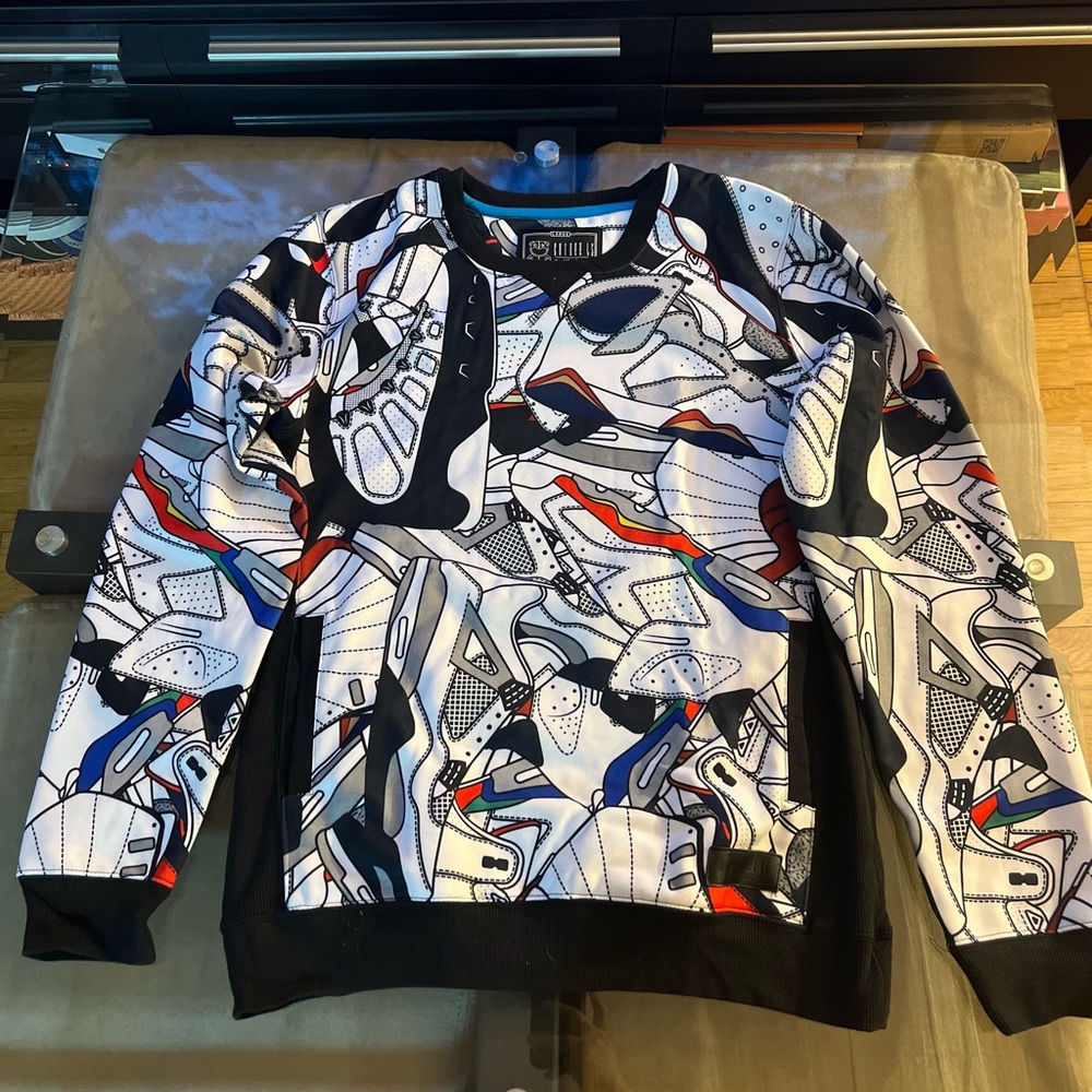 Entree LS Jordan All Over Crewneck